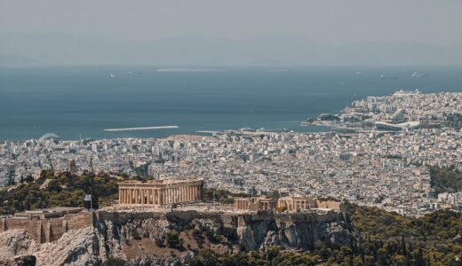 ギリシャってどんな国？歴史・経済・観光スポットを紹介します！【2024年】
